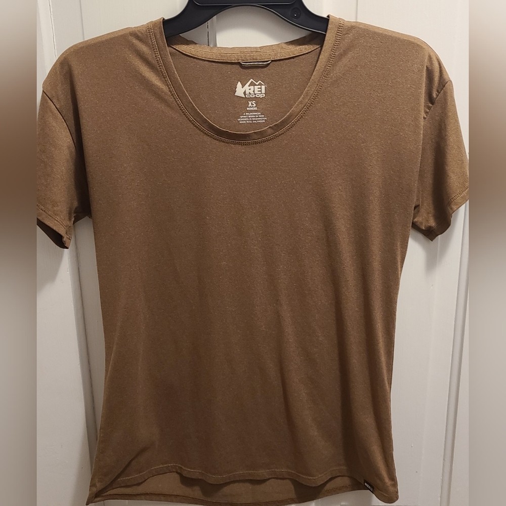 REI Women's Tan Short Sleeve Tee